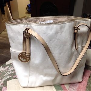 White Micheal Kors  purse